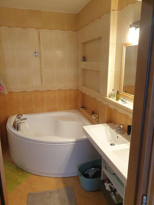 Mezonetovy Apartman V Centre Novej Dubnice Ilava Exteriér fotografie