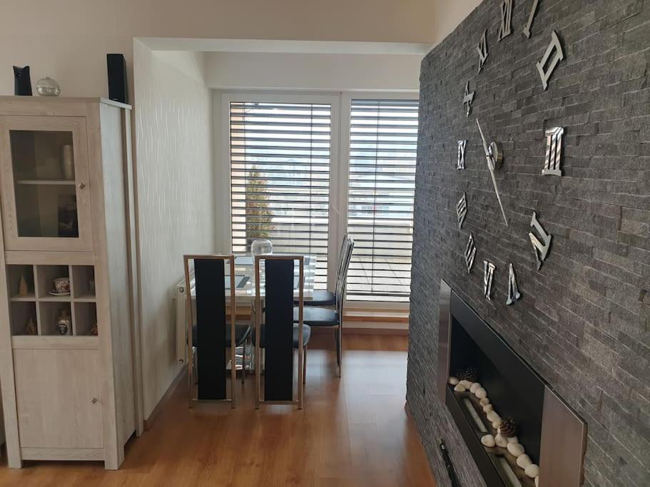 Mezonetovy Apartman V Centre Novej Dubnice Ilava Exteriér fotografie
