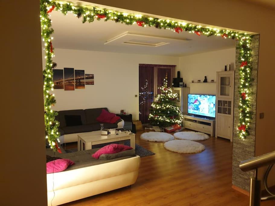 Mezonetovy Apartman V Centre Novej Dubnice Ilava Exteriér fotografie