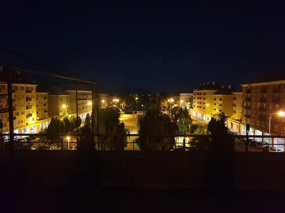 Mezonetovy Apartman V Centre Novej Dubnice Ilava Exteriér fotografie